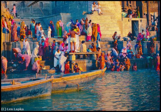 Missing Image: i_0076.jpg - Bathing in the Ganges