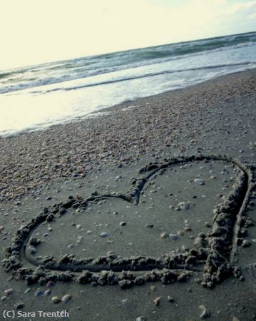 Missing Image: i_0055.jpg - Heart On The Beach