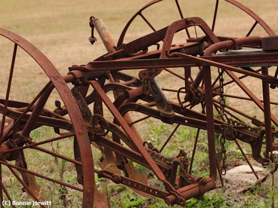 Missing Image: i_0036.jpg - Old Farm Wagon Wheels