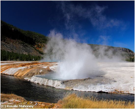 Missing Image: i_0033.jpg - Eruption in Yellowstone