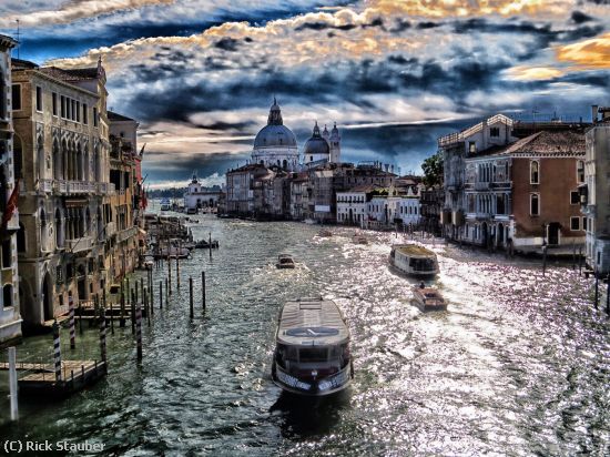 Missing Image: i_0009.jpg - Venice Boat Traffic