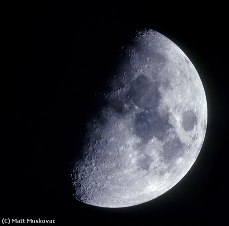 Missing Image: i_0034.jpg - Moon 60 Percent Full