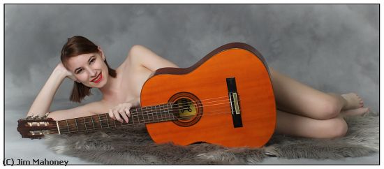 Missing Image: i_0025.jpg - Ariel Rose and Guitar