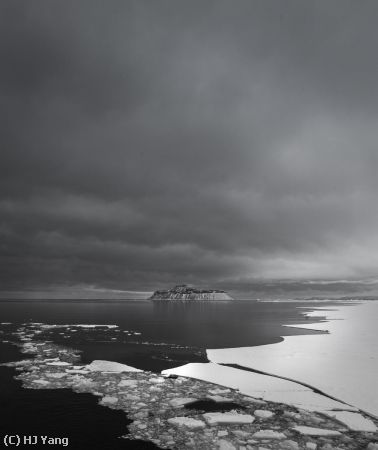 Missing Image: i_0045.jpg - Weddell Sea near Snow Hill Island