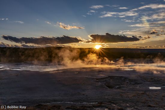 Missing Image: i_0012.jpg - sunset in lower geyser basin