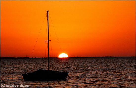 Missing Image: i_0029.jpg - Boat at Sunset