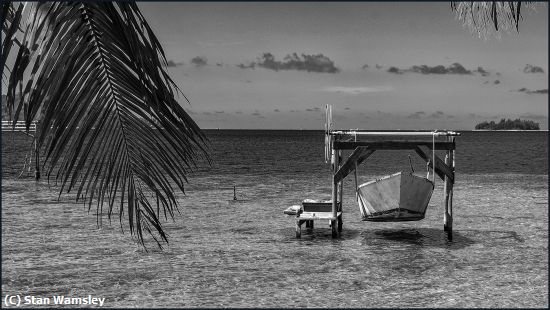 Missing Image: i_0059.jpg - Tahitian Village Boatlift