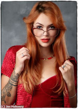 Missing Image: i_0017.jpg - Vitoria and Her Glasses