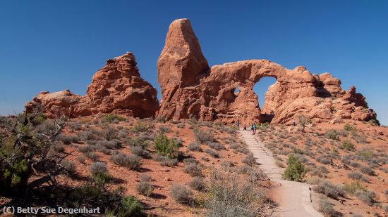 Missing Image: i_0030.jpg - Arches