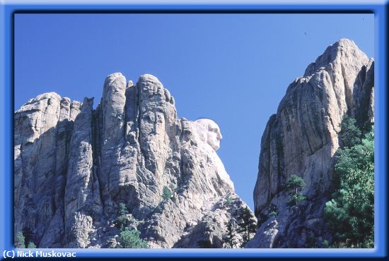 Missing Image: i_0038.jpg - Mt-Rushmore-a-different-viewpoint