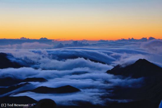 Missing Image: i_0014.jpg - sunrise at Haleakala