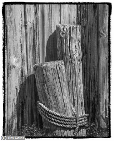 Missing Image: i_0071.jpg - Weathering Wood and Rope