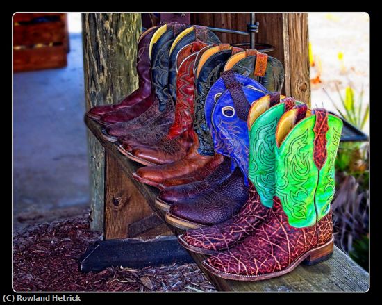 Missing Image: i_0031.jpg - Colorful boots