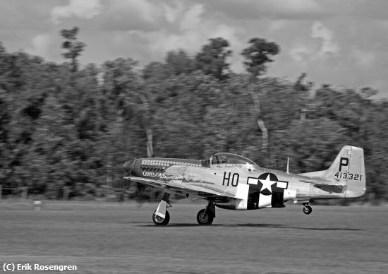 Missing Image: i_0055.jpg - Takeoff-P-51-Mustang