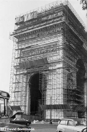Missing Image: i_0032.jpg - Cleaning the Arc de Triomphe