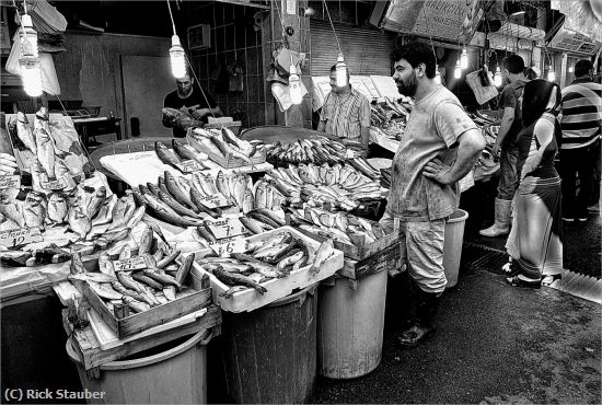 Missing Image: i_0071.jpg - Istanbul Fishmonger