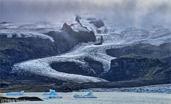 Missing Image: i_0039.jpg - Hidden Glacier in Iceland