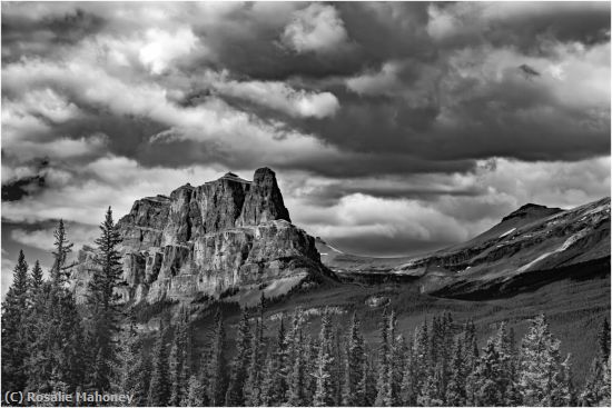 Missing Image: i_0056.jpg - Mountain and Clouds