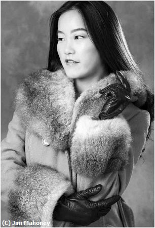 Missing Image: i_0053.jpg - Diana Y Wearing a Winter Coat