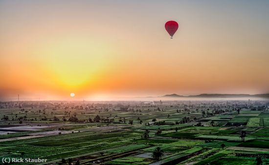 Missing Image: i_0034.jpg - Early Morning Balloon Ride