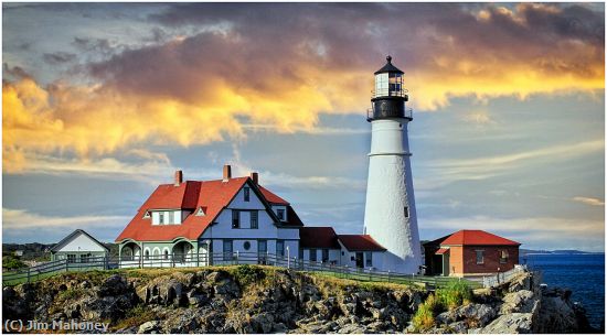 Missing Image: i_0036.jpg - Portland Head Light Late Day
