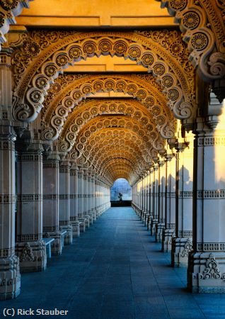 Missing Image: i_0036.jpg - Multiple Columns and Arches