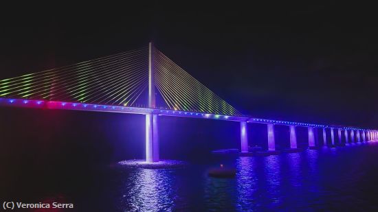 Missing Image: i_0033.jpg - Symphony of Light and Steel