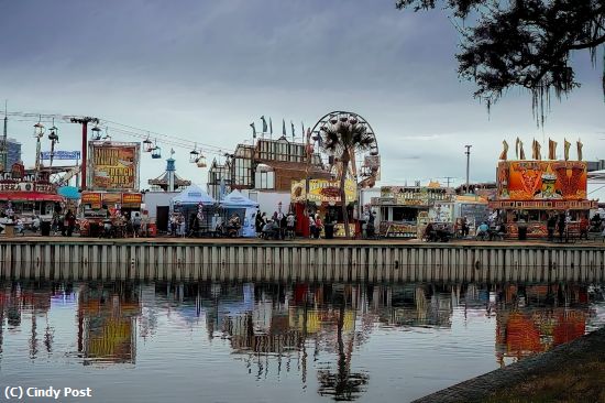 Missing Image: i_0028.jpg - Florida Fair reflections