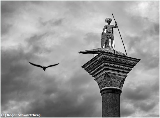 Missing Image: i_0049.jpg - Flying by the Hunter