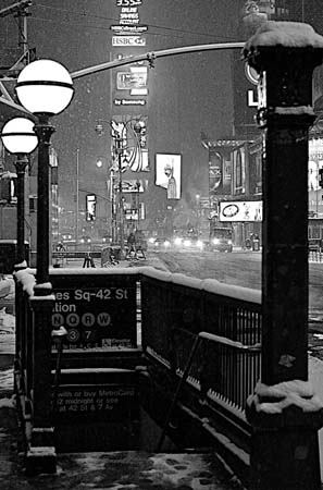 ei4_David_Bailes_First_Snow_Times_Square